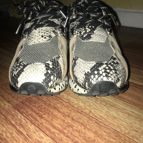 Steve Madden cliff snake 5.5 shoes - Picture 7 of 8